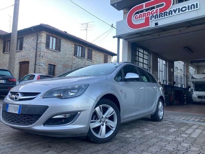 Usato 2013 Opel Astra 1.4 Benzin 101 CV (6.400 €)