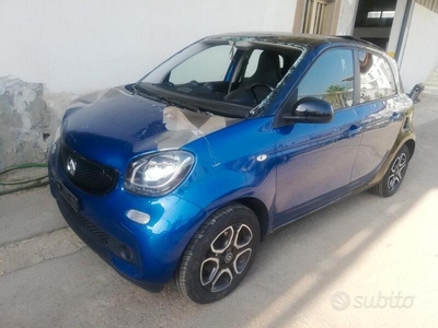 Usato 2016 Smart ForFour 0.9 Benzin 90 CV (7.800 €)