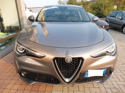 Usato 2018 Alfa Romeo Stelvio 2.1 Diesel 179 CV (27.200 €)