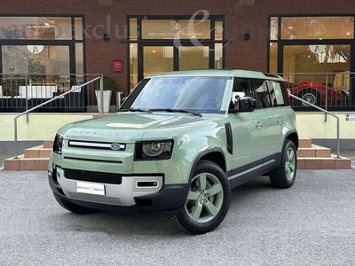 Usato 2023 Land Rover Defender 3.0 El_Diesel 303 CV (120.000 €)