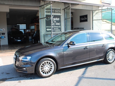 Audi A4 4x4 S-LINE Unico Proprietario. service 120.000 cinghia dis. appena eseguito