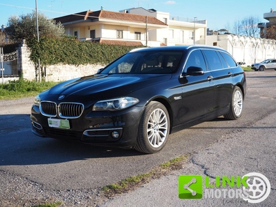BMW 520 d Touring Luxury Usata