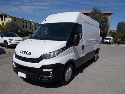 Iveco Daily DAILY FURGONE 35 130 CV PASSO MEDIO TETTO ALTO 338.7575187 MASSARI MARCO