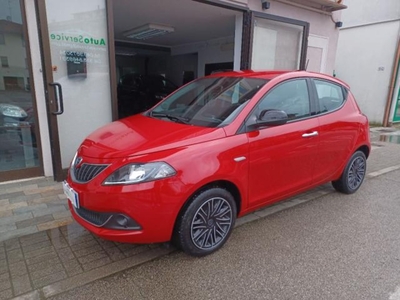 Lancia Ypsilon 1.0 FireFly 5 porte S&S Hybrid Gold usato