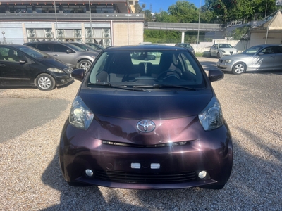 Toyota iQ 1.0 CVT Sol usato