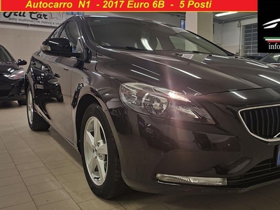 Volvo V40 D2