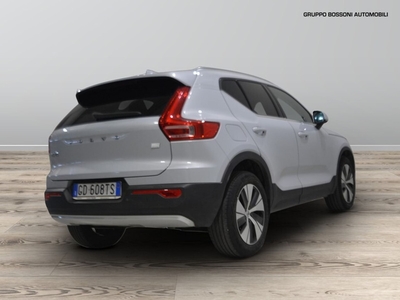 Volvo XC40 T5