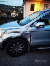 Honda cr v 2011 2.2 4x4 (sinistrata leggere)