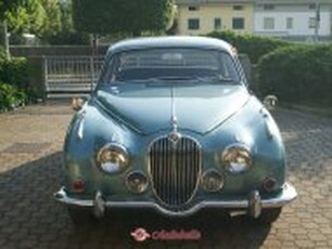 Jaguar Mk2 240 guida a sx con cambio manuale e overdrive