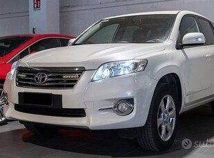 Toyota RAV4 2.2 D-4D 150 CV DPF Exclusive