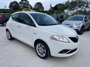 Ypsilon PLATINUM 1.2 benz 2016 e6 km33000 UNICA