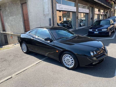 Usato 1997 Alfa Romeo GTV 2.0 Benzin 150 CV (9.800 €)