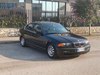 Usato 1999 BMW 323 2.5 Benzin 170 CV (8.000 €)