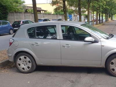 Usato 2005 Opel Astra 1.7 Diesel 101 CV (2.600 €)
