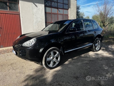 Usato 2005 Porsche Cayenne 4.5 Benzin 340 CV (16.300 €)