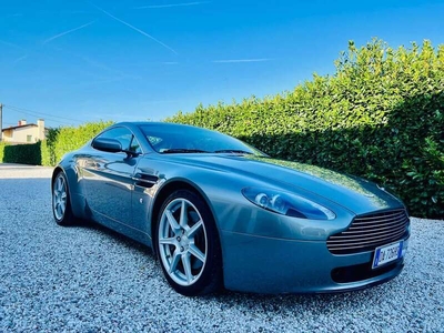 Usato 2006 Aston Martin V8 4.3 Benzin 385 CV (69.900 €)