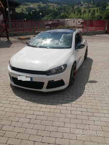 Usato 2011 VW Scirocco 2.0 Benzin 265 CV (16.800 €)