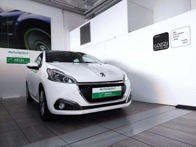 Peugeot 208 BlueHDi 100