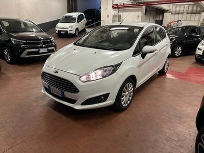 2015 FORD Fiesta