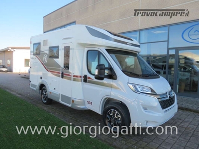 camper Elnagh Baron 531 semintegrale compatto 6 metri con garage e basculante