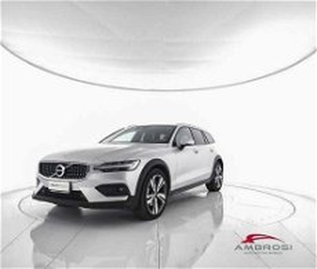 Volvo V60 Cross Country D4 AWD Geartronic Pro del 2020 usata a Viterbo