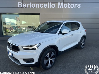 Volvo XC40 T2