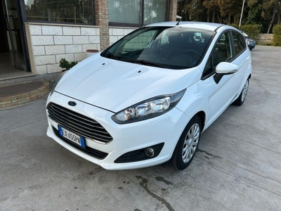 2014 FORD Fiesta