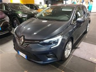 Renault Clio TCe 90 CV 5 porte Intens del 2021 usata a Milano