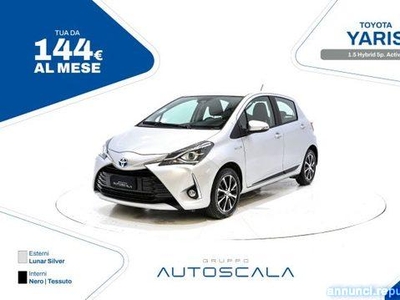 Toyota Yaris 1.5 Hybrid 5 porte Active Pozzuoli