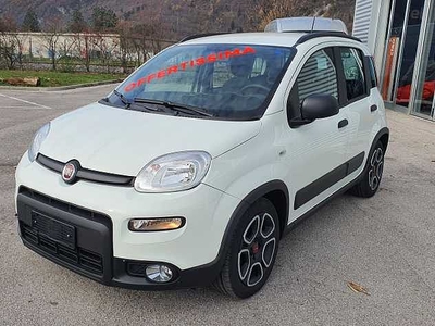 Fiat Panda 1.0 FireFly S&S Hybrid City Life da Mar-Auto .