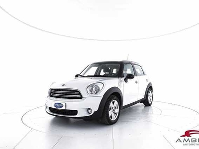 MINI Cooper D Countryman 1	.6 Business da Test Grifo Caravan