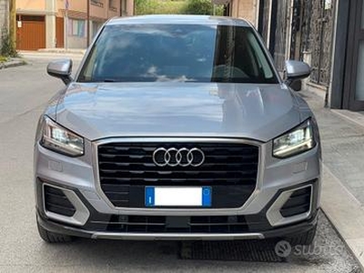 Audi Q2 30 TDI S tronic Admired *FULL*