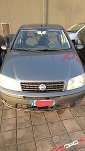 FIAT PUNTO 1.2Benzina soli 85000km .Neopatentati