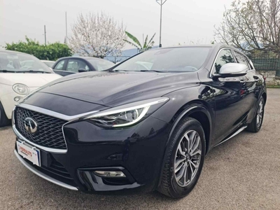 INFINITI Q30