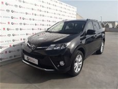 Toyota RAV4 2.2 D-4D 150 CV Lounge my 12 del 2013 usata a Cagliari