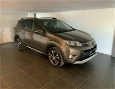 Toyota Rav4 D-CAT A/T 4WD Style del 2016 usata a Bassano del Grappa