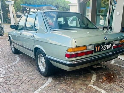 Usato 1982 BMW 520 2.0 Benzin 125 CV (9.000 €)