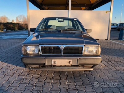 Usato 1986 Lancia Prisma 1.6 Benzin 99 CV (3.900 €)