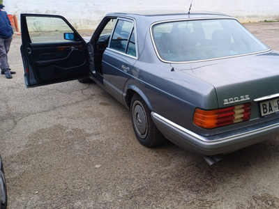 Usato 1988 Mercedes 500 5.0 Benzin 265 CV (9.500 €)