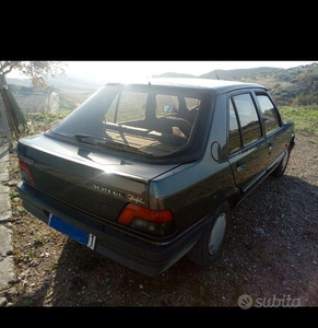 Usato 1989 Peugeot 309 1.3 Benzin 64 CV (900 €)
