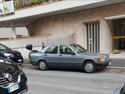Usato 1992 Mercedes 190 1.8 Benzin 109 CV (2.000 €)