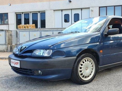 Usato 1997 Alfa Romeo 146 1.4 Benzin 103 CV (2.800 €)