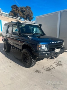 Usato 1999 Land Rover Discovery 2 Diesel (12.500 €)