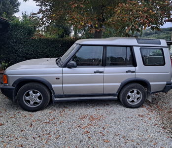 Usato 1999 Land Rover Discovery 2 Diesel (12.500 €)