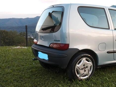 Usato 2000 Fiat 600 Benzin (2.500 €)