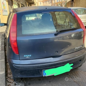 Usato 2000 Fiat Punto 1.2 Benzin 60 CV (600 €)