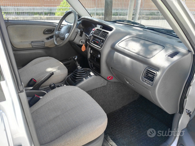 Usato 2000 Suzuki Grand Vitara 2.0 Diesel 87 CV (6.000 €)