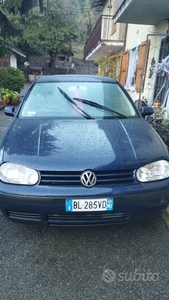 Usato 2000 VW Golf IV Benzin (2.900 €)