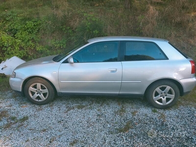 Usato 2001 Audi A3 1.8 Diesel 125 CV (2.000 €)