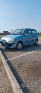 Usato 2002 Fiat 600 Benzin (2.000 €)
